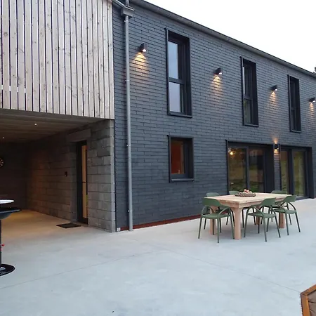 別荘 Au Pre De La Fauchee *